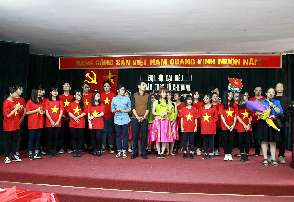 Đại hội đại biểu Đoàn TNCS Hồ Chí Minh trường THPT M.V. Lômônôxốp nhiệm kì 2016 - 2017