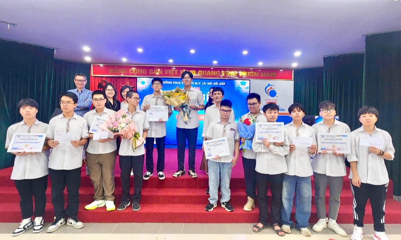 CUỘC THI TRÍ TUỆ LÔ-MÔ-NÔ-XỐP – KHỐI 11 NĂM HỌC 2025-2026