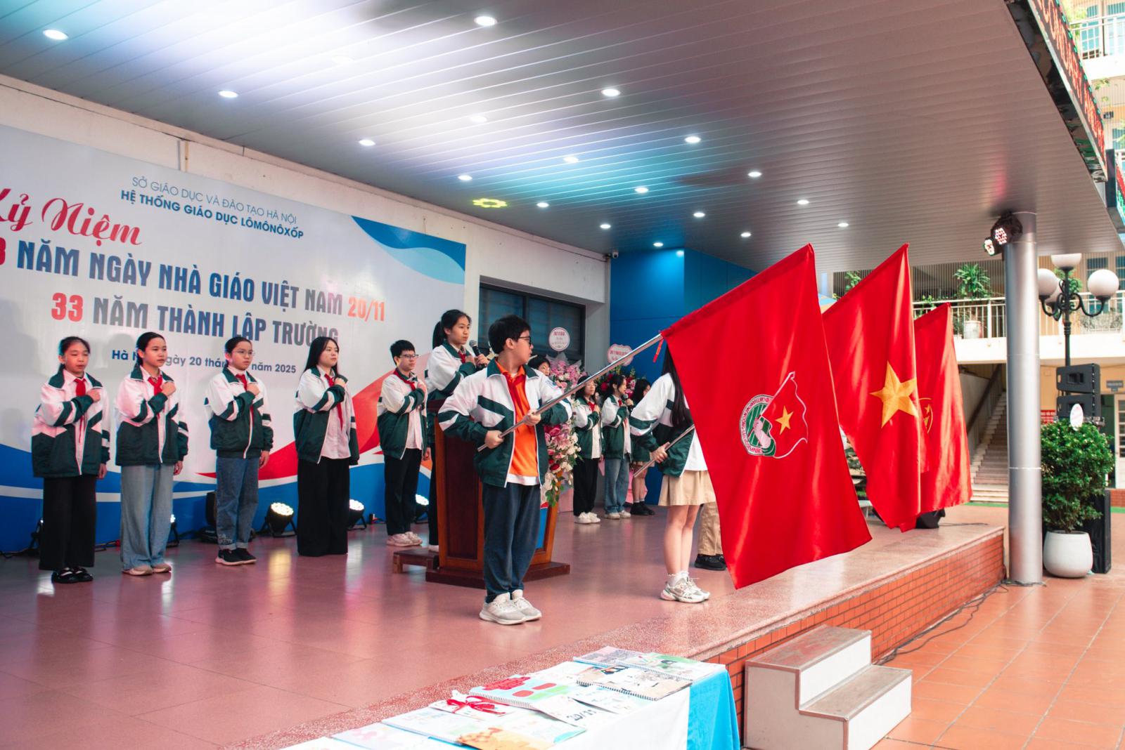 KỶ NIỆM 43 NĂM NGÀY NHÀ GIÁO VIỆT NAM 20/11 VÀ 33 NĂM NGÀY THÀNH LẬP TRƯỜNG THCS VÀ THPT M.V. LÔ-MÔ-NÔ-XỐP