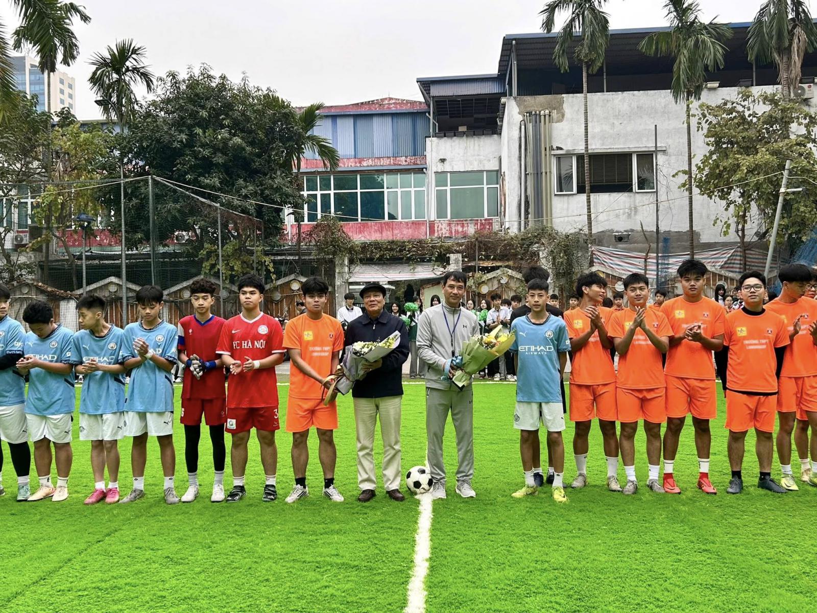 KHAI TRƯƠNG SÂN BÓNG ĐÁ – CÔNG TRÌNH CHÀO MỪNG 96 NĂM NGÀY THÀNH LẬP ĐẢNG CỘNG SẢN VIỆT NAM