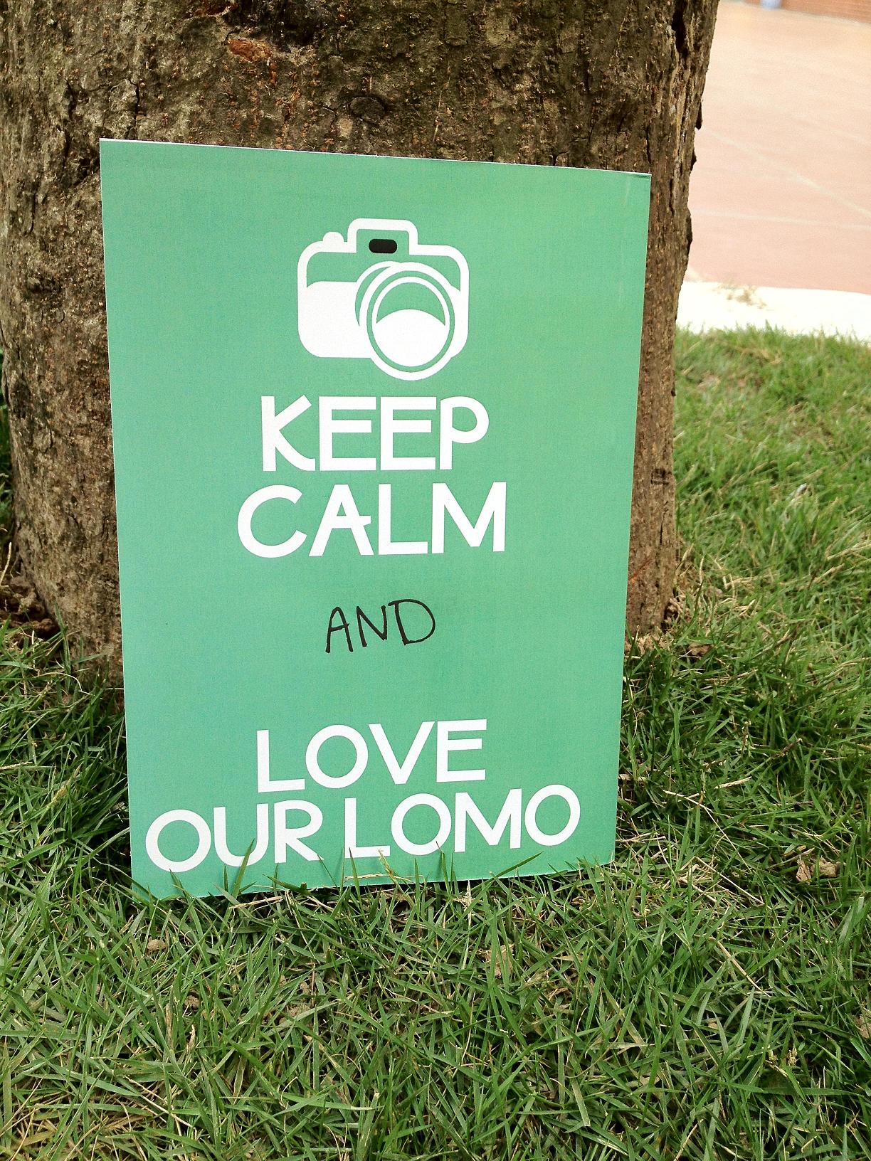 Giới thiệu ấn phẩm “My Lomo – My View” chào mừng 20 năm ngày thành lập trường
