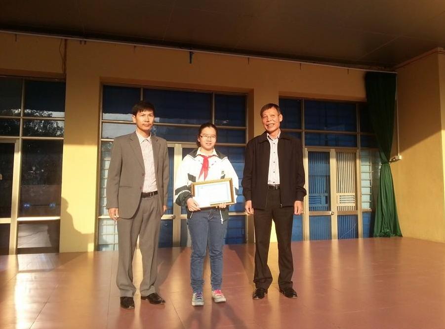 Bạn Phạm Yến Chi - lớp 8A4 giành giải Khuyến khích cấp Quốc gia cuộc thi Vô địch TOEFL Junior 2013 dành cho học sinh THCS