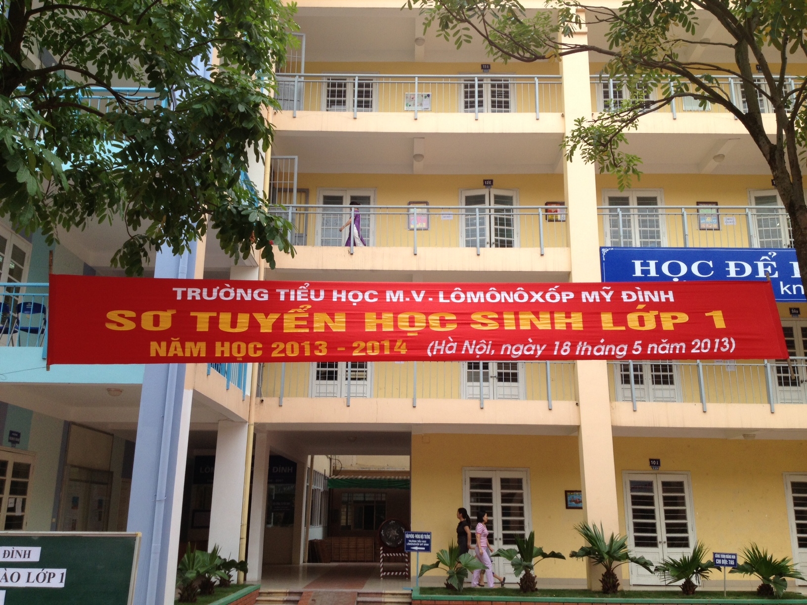Đại hội Đại biểu Đoàn TNCS Hồ Chí Minh Trường THPT M.V. Lômônôxốp nhiệm kỳ 2014 - 2015: Tương lai trong tay bạn