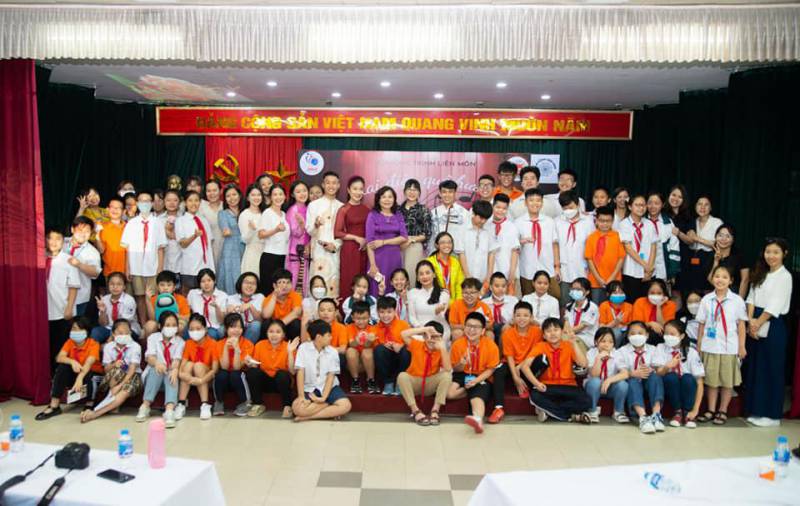 HÒA MÌNH VÀO ÂM NHẠC