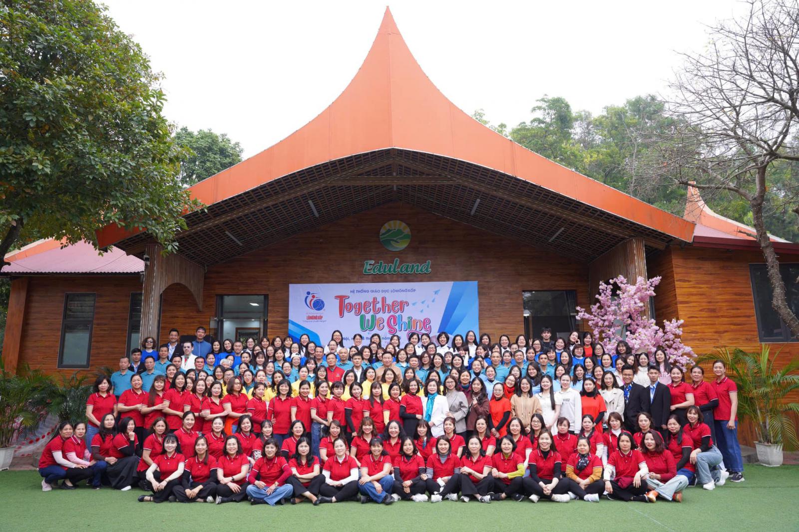 NGÀY HỘI LÔ-MÔ-NÔ-XỐP 2025 - TOGETHER WE SHINE