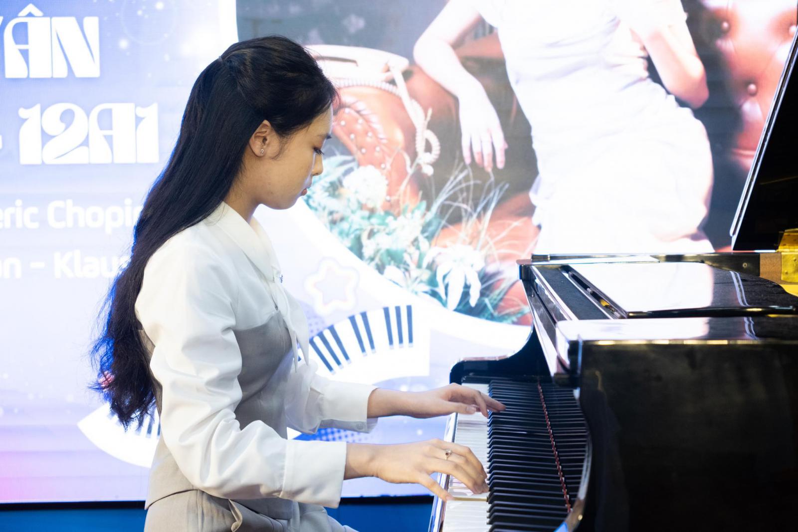 VỤT SÁNG TRÊN BẦU TRỜI NGHỆ THUẬT — CHUNG KẾT LOMONOXOP PIANO FESTIVAL 2025 RỰC RỠ VÀ THĂNG HOA