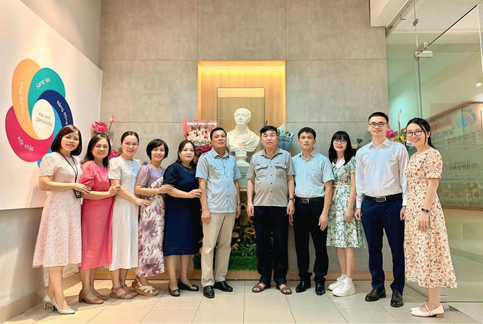 HỌP HỘI ĐỒNG SƯ PHẠM ĐẦU NĂM HỌC 2025–2026