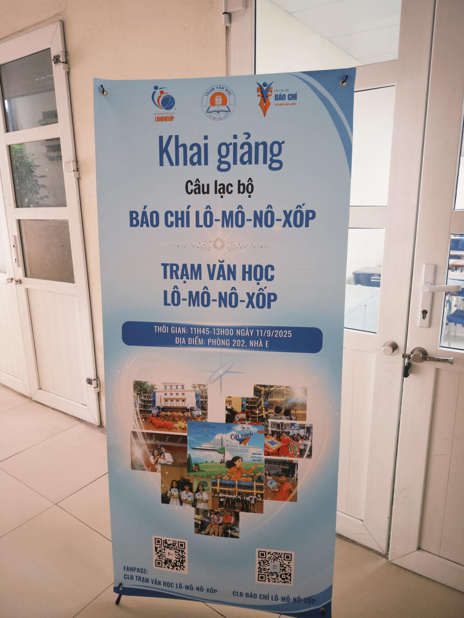 Khai giảng Câu lạc bộ Trạm văn học Lô-mô-nô-xốp