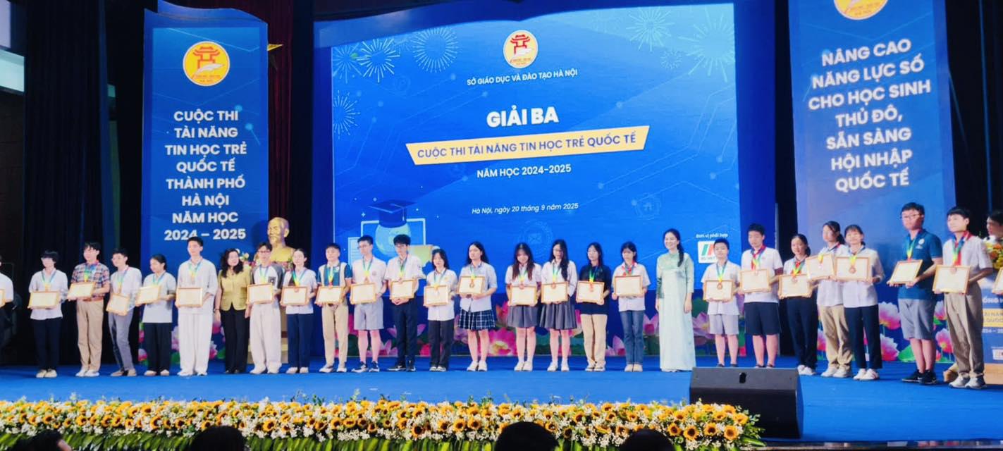 VINH DANH TÀI NĂNG TIN HỌC TRẺ