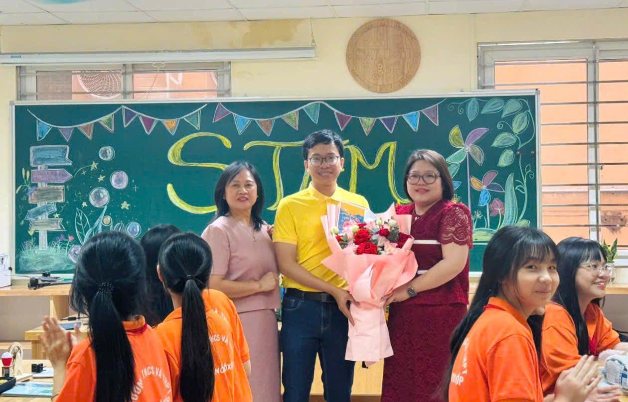 KHAI TRƯƠNG PHÒNG STEM TRƯỜNG THCS VÀ THPT M.V. LÔ-MÔ-NÔ-XỐP