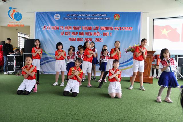 Hôm nay em tự hào là đội viên